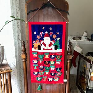 2001 Christmas Prima Creations Advent Calendar Mittens Santa 29 x 16 Velour